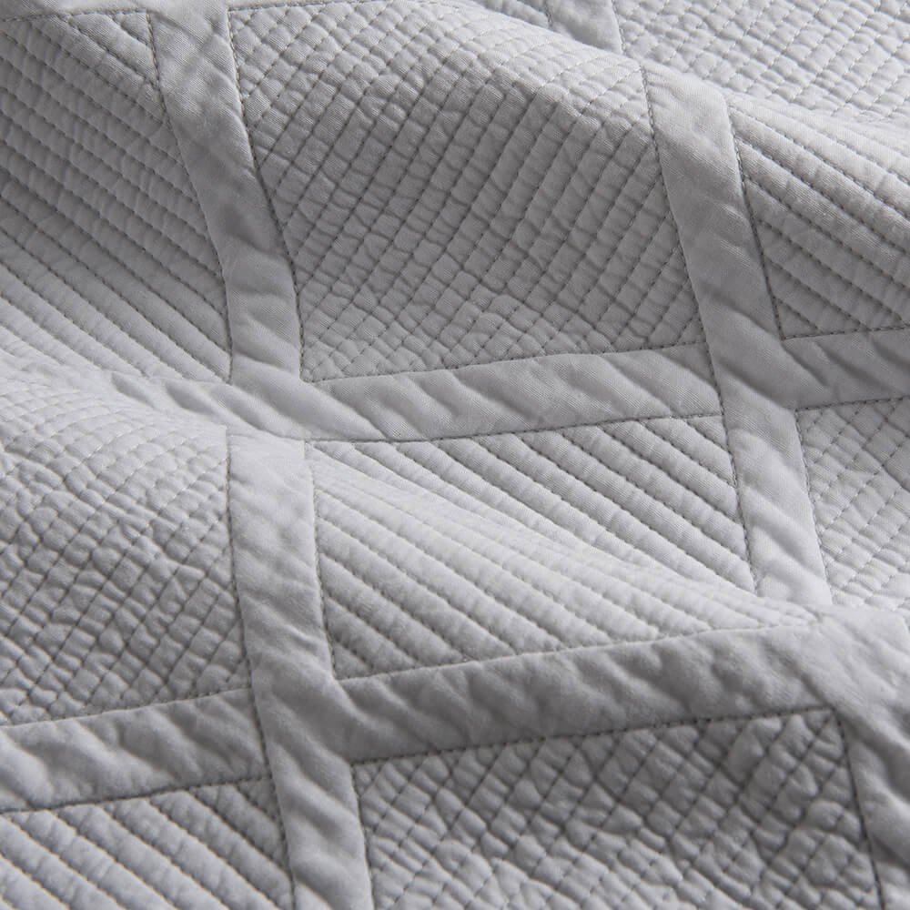 Cubrecama Quilt Rombos 2 Plazas Gris - Image 4
